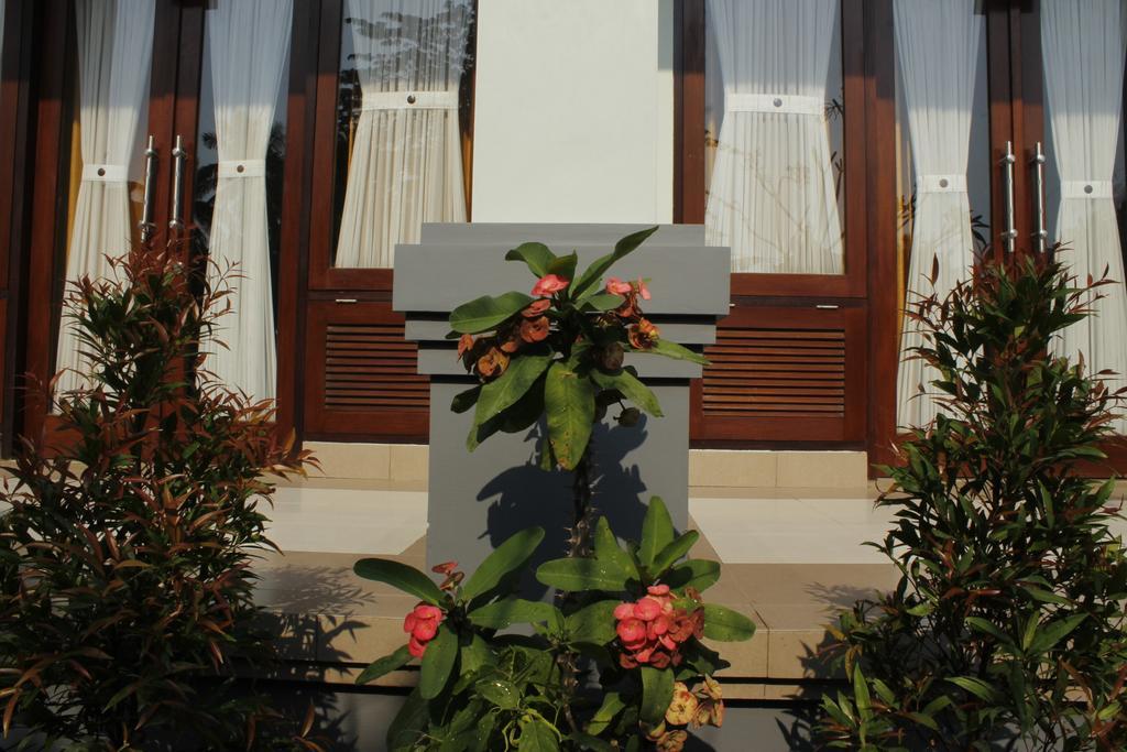 Maemae Beach House Hotel Nusa Penida Kamer foto