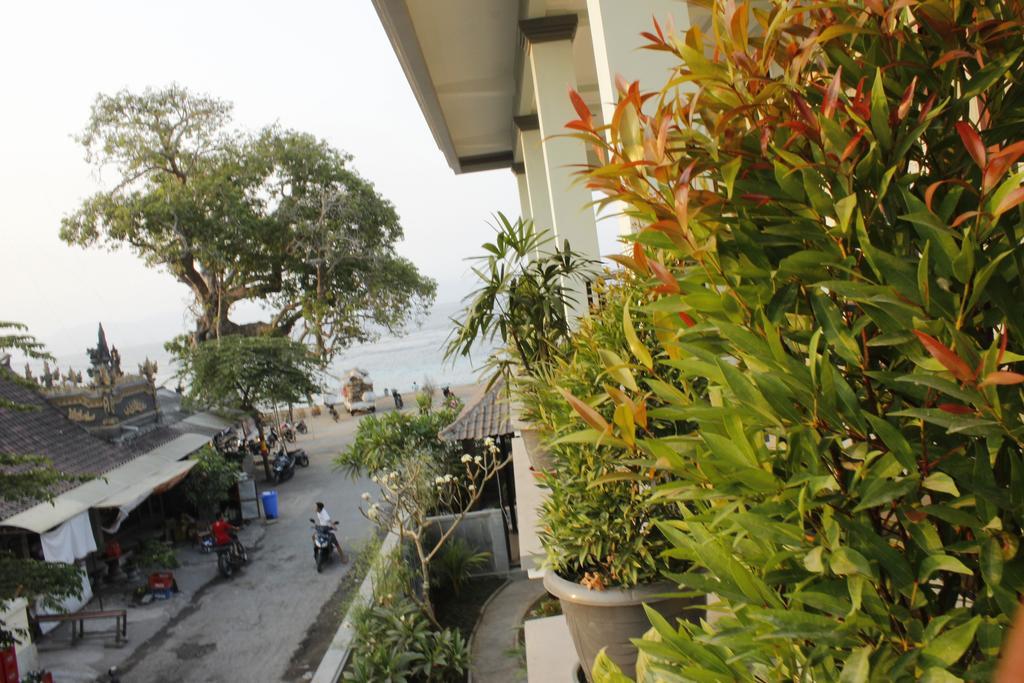 Maemae Beach House Hotel Nusa Penida Kamer foto